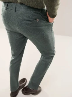 Bügelfreie Chino aus Leichtflanell