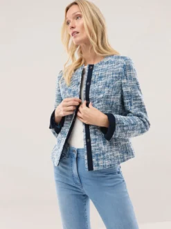 Boucleblazer mit Rundhals