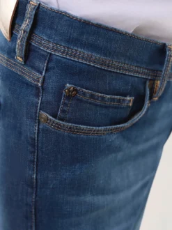 Charakter-Jeans
