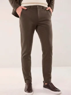Chino aus elastischem Material