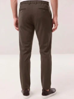 Chino aus elastischem Material