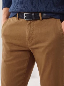 Chino inklusive Gürtel
