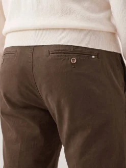 Chino inklusive Gürtel