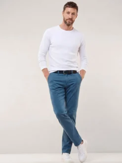 Chino inklusive Gürtel