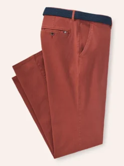 Chino inklusive Gürtel