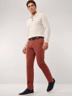 Chino inklusive Gürtel