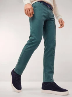 Chino inklusive Gürtel