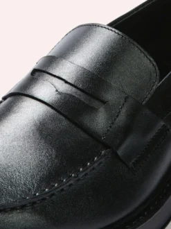 Classic Loafer