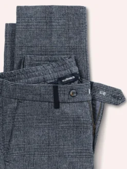 Cool-Wool Chino