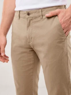 Elastische Chino aus Baumwolle