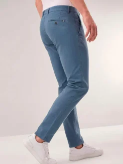 Elastische Chino aus Baumwolle