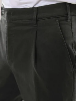 Extraglatt Flex-Bundfaltenjeans