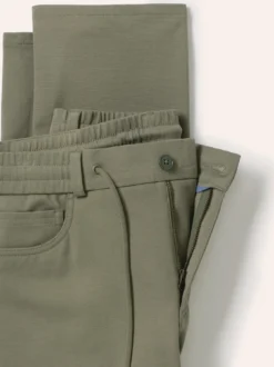 Five Pocket Stretch & Relax