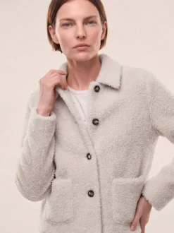 Flauschige Jacke