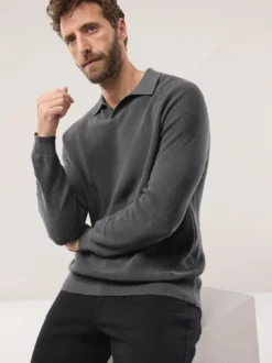 Gerippter Polopullover