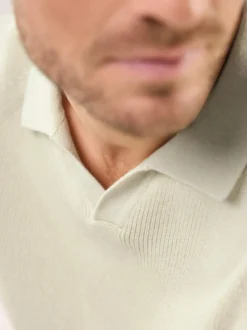 Gerippter Polopullover