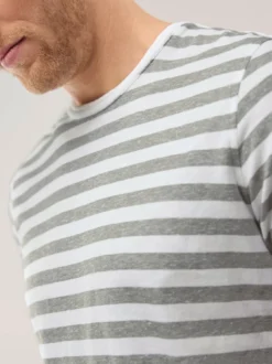 Gestreiftes T-Shirt mit Leinen