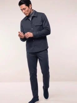 Hemdjacke aus elatischem Material