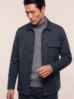 Hemdjacke aus elatischem Material