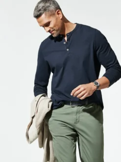 Henley-Shirt