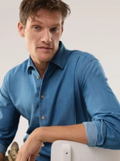 Leichtes Jeans-Hemd