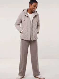 Leichte Steppjacke mit Rautenmuster ohne Nähte