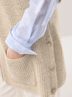 Longstrickweste mit Kimonoärmeln