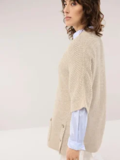 Longstrickweste mit Kimonoärmeln