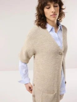 Longstrickweste mit Kimonoärmeln