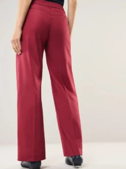 Marlenehose mit Struktur