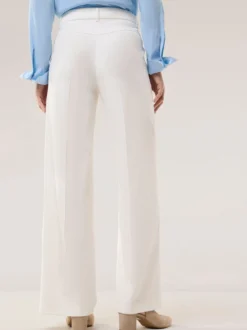 Marlenehose mit Struktur