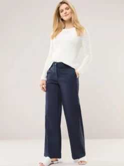Marlenehose mit Struktur