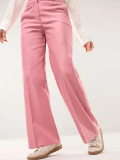Marlenehose mit Struktur
