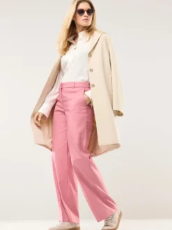 Marlenehose mit Struktur