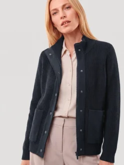 Patentstrickjacke aus Baumwolle