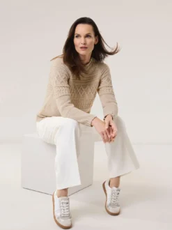 Pullover aus softem Bändchengarn