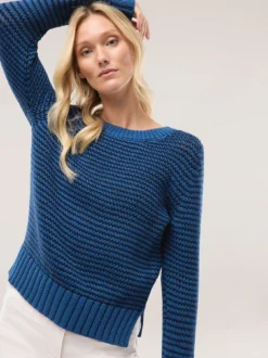 Pullover mit dezentem Streifen