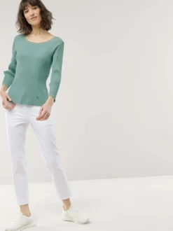 Rippshirt Spitzendetail