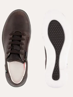 Smart Sneaker Wasserabweisend