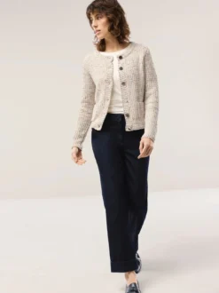 Strickjacke Bouclegarn