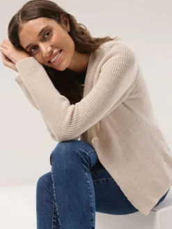 Strickjacke in Patentstrick