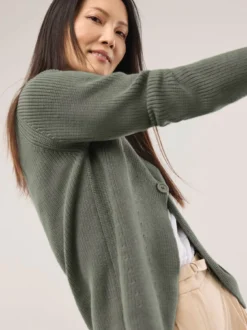 Strickjacke in Patentstrick