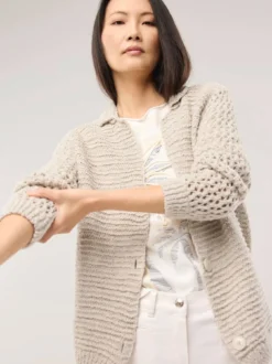 Strickjacke mit Leinen