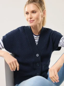 Strickweste mit Waffelstruktur