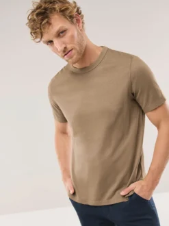 T-Shirt mit Leinen