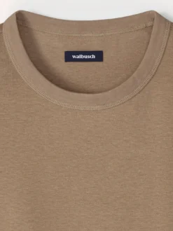 T-Shirt mit Leinen