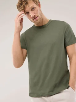 T-Shirt mit Leinen