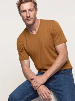 T-Shirt V-Ausschnitt