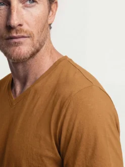 T-Shirt V-Ausschnitt