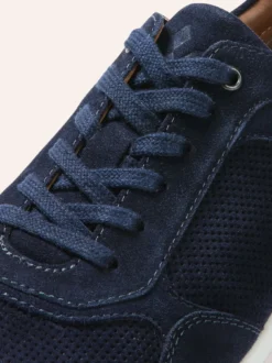 Velours Perfo Sneaker